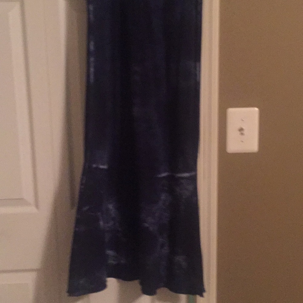 Dress - Picture 3 of 5